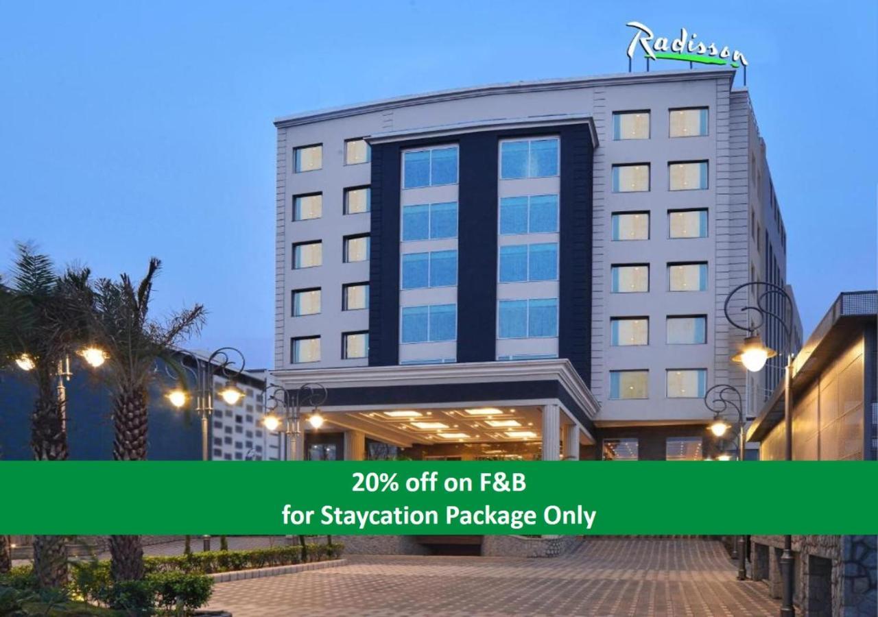 Radisson Chandigarh 5*