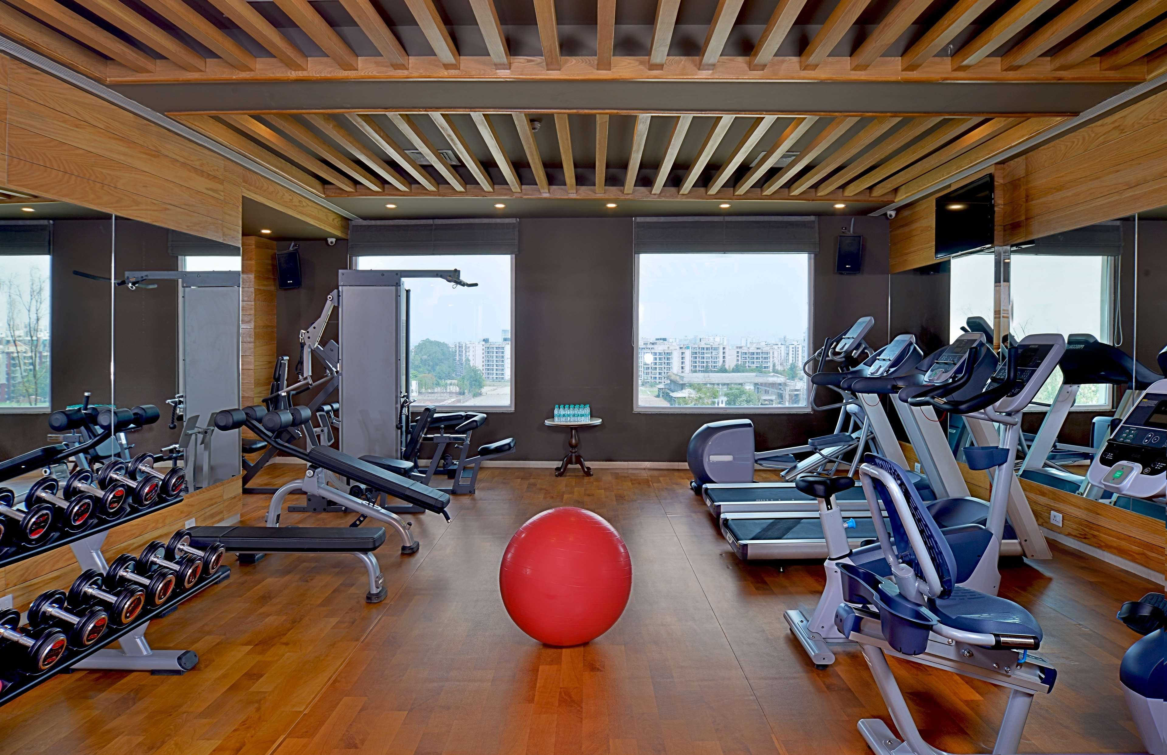 होटल Radisson Chandigarh 5*